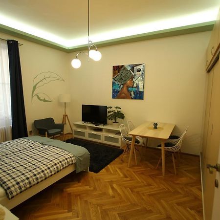 Appartement Castle Courtyard Hideaway à Budapest Extérieur photo