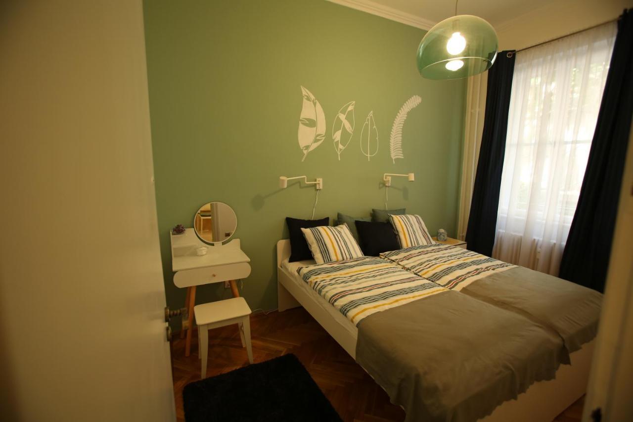 Appartement Castle Courtyard Hideaway à Budapest Extérieur photo