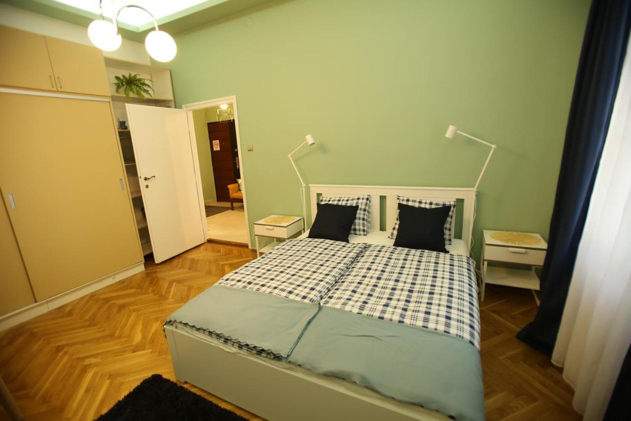 Appartement Castle Courtyard Hideaway à Budapest Extérieur photo